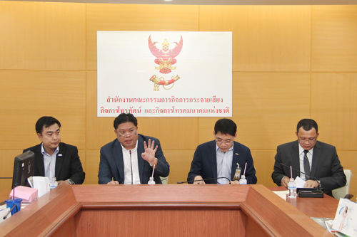 สำนักงาน กสทช. เปิดเผยรายชื่อ 4 บริษัทเข้าแข่งขัน ยื่นซองประกวดราคาคัดเลือกผู้ให้บริการโทรคมนาคม เพื่อดำเนินการโครงการจัดให้มีบริการโทรศัพท์สาธารณะ และจัดให้มีบริการอินเทอร์เน็ตความเร็วสูงโดยทั่วถึง ใน 2 จังหวัดนำร่อง (พิษณุโลก – หนองคาย)