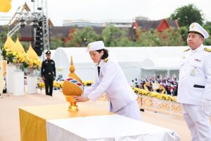 พิธีถวายเครื่องราชสักการะ วางพานพุ่ม และจุดเทียนถวายพระพรชัยมงคล เฉลิมพระเกียรติพระบาทสมเด็จพระเจ้าอยู่หัว เนื่องในโอกาสพระราชพิธีมหามงคลเฉลิมพระชนมพรรษา 6 รอบ 28 กรกฎาคม 2567
