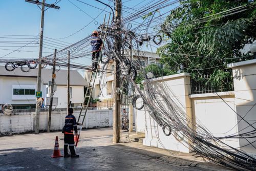 สำนักงาน กสทช. ดำเนินการการรื้อถอนสายสื่อสารโครงการทดลองวางโครงข่ายสายปลายทางเพียงรายเดียว (Single Last Mile) ซอยศุภราช 1