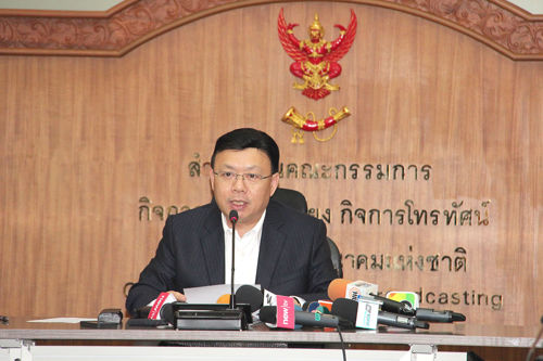 กสทช. ส่งเรื่องช่อง 3 ให้ที่ปรึกษากฎหมายเสนอความเห็น พร้อมขอให้ช่อง 3 ยืนยันผู้ที่มีอำนาจลงนามจริง พร้อมอนุมัติวงเงินชดเชยบอลโลก 369.859 ล้านบาท และให้ความเห็นชอบให้นำร่างหลักเกณฑ์เรียงลำดับช่อง 1-36 เหมือนกันทุกระบบไปรับฟังความคิดเห็นสาธารณะ