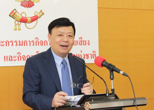 กสทช. แจกคูปองให้กลุ่มที่มีทะเบียนบ้านชั่วคราวอีก 7-8 หมื่นครัวเรือน และเห็นชอบในหลักการให้แจกกลุ่มที่มีทะเบียนบ้าน ไม่มีเจ้าบ้าน แต่มีคนอยู่อาศัยอีก 2.4 ล้านครัวเรือน และให้นำเสนอ คสช. ให้ความเห็นชอบต่อไป พร้อมตั้งคณะกรรมการตรวจสอบข้อเท็จจริงกรณีมีบ.สแกนเพื่อจองคูปองไว้และกรณีกล่องลมเป็นการด่วน